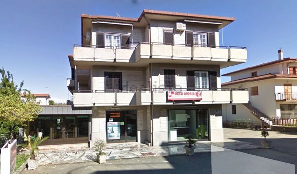 locale commerciale in vendita a San Nicola Manfredi