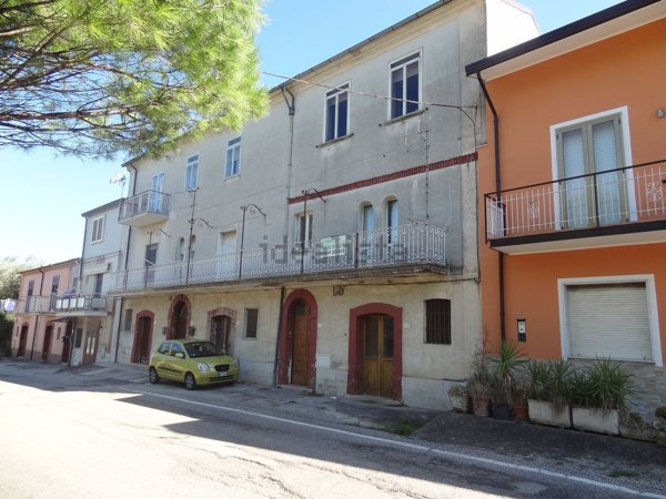 casa semindipendente in vendita a San Nicola Manfredi