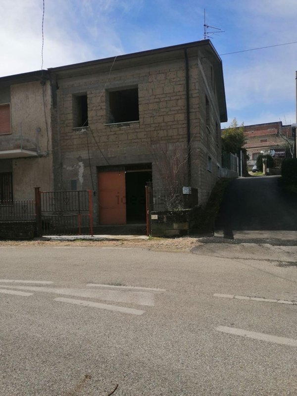 casa indipendente in vendita a San Nicola Manfredi