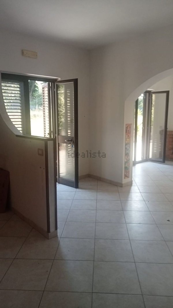 casa indipendente in vendita a San Nicola Manfredi in zona Santa Maria Ingrisone