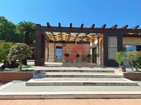 casa indipendente in vendita a San Nicola Manfredi in zona Iannassi
