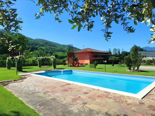 casa indipendente in vendita a San Nicola Manfredi in zona Pagliara