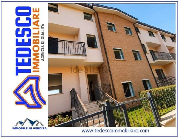 casa indipendente in vendita a San Nicola Manfredi in zona Santa Maria Ingrisone