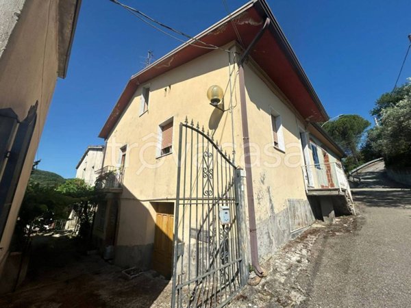 casa indipendente in vendita a San Nicola Manfredi in zona Toccanisi