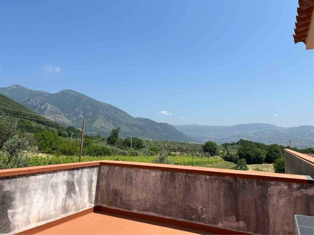 casa indipendente in vendita a San Salvatore Telesino in zona Banca