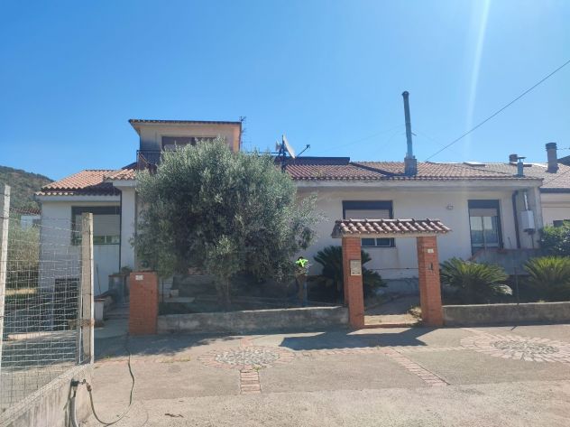 casa indipendente in vendita a San Salvatore Telesino