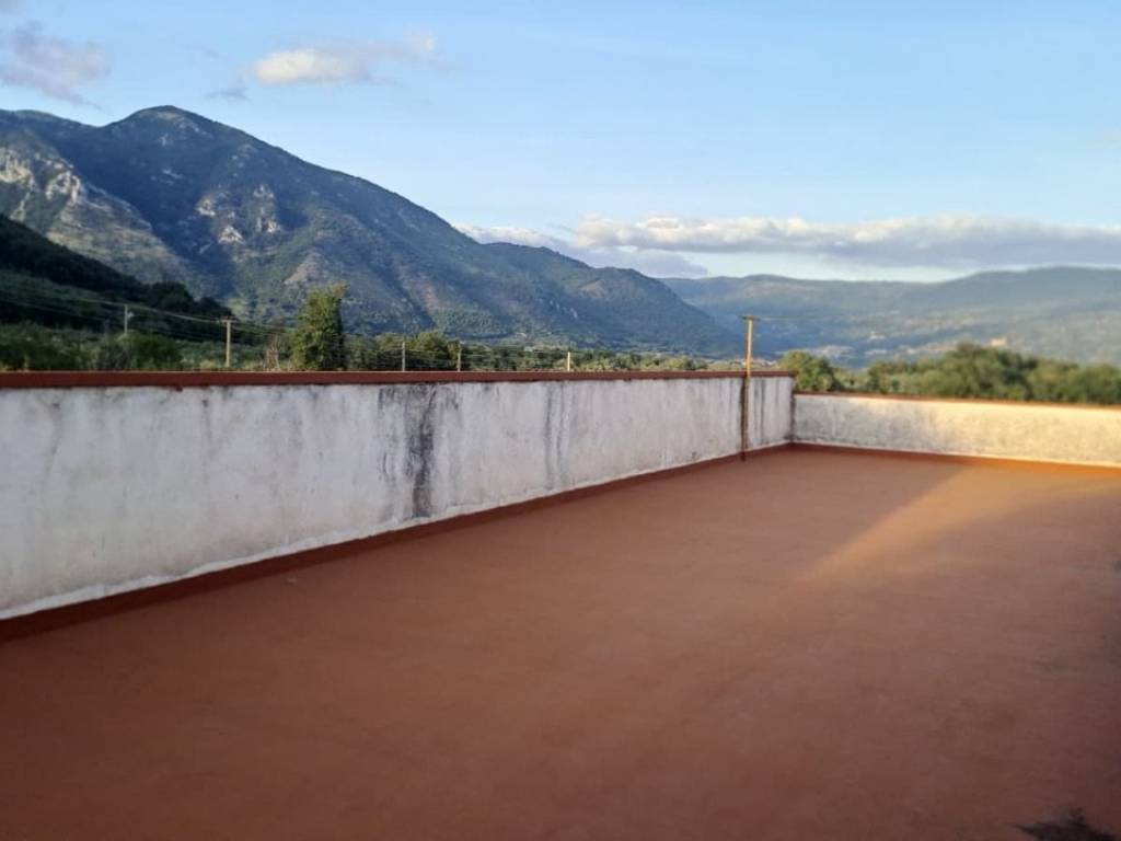 casa indipendente in vendita a San Salvatore Telesino in zona Banca