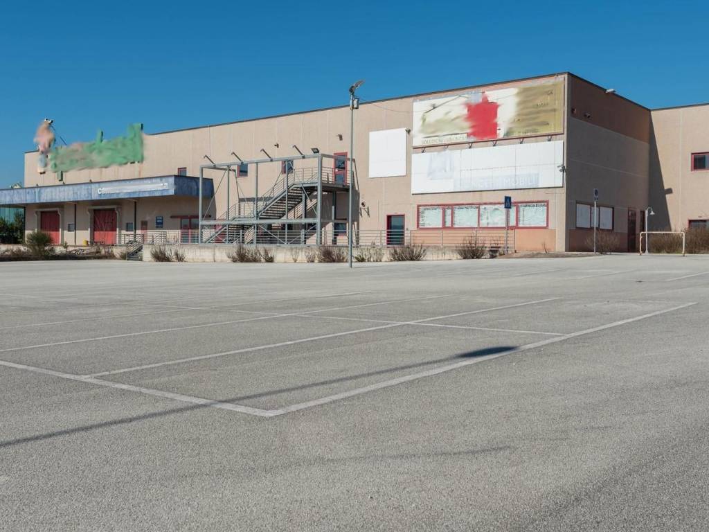 capannone in vendita a San Salvatore Telesino