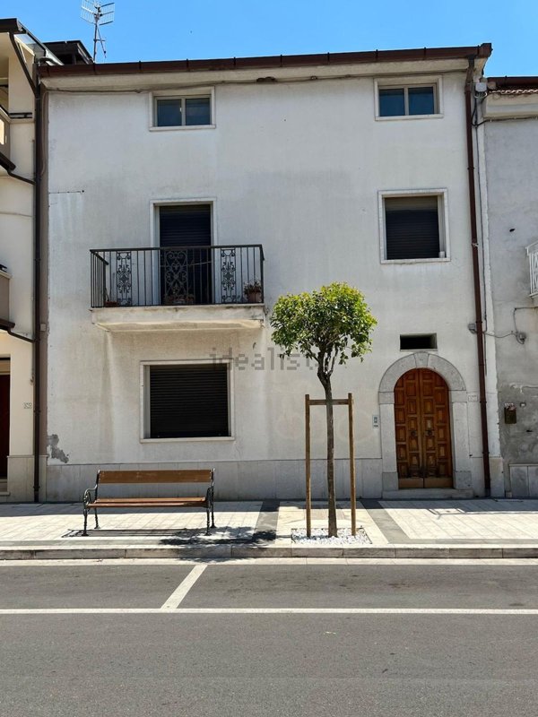 casa indipendente in vendita a San Salvatore Telesino