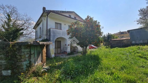 casa indipendente in vendita a Sant'Agata de' Goti
