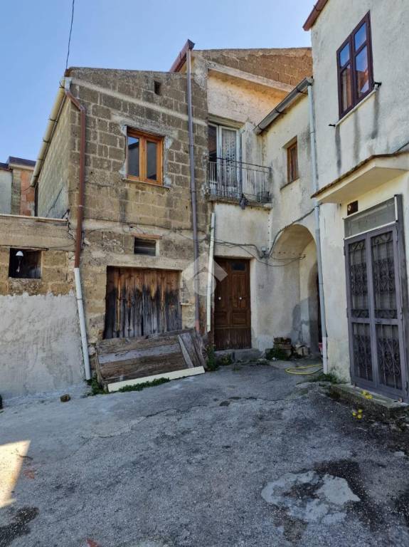 casa indipendente in vendita a Sant'Agata de' Goti