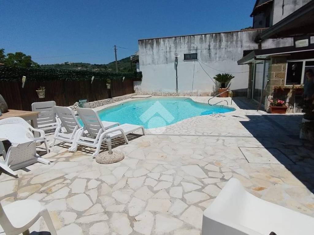 casa indipendente in vendita a Sant'Agata de' Goti