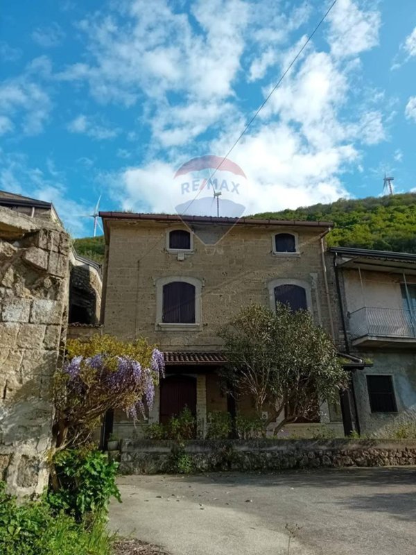 casa indipendente in vendita a Sant'Agata de' Goti