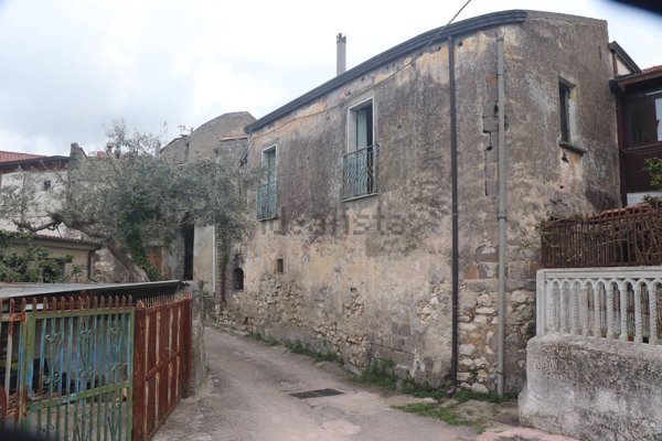 appartamento in vendita a Sant'Agata de' Goti in zona Cotugni Paolini