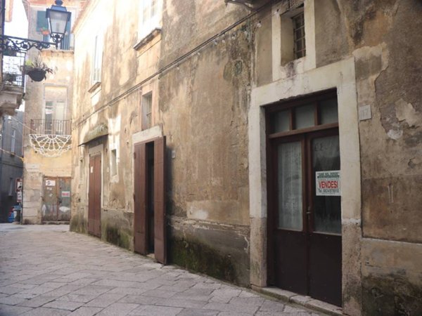 negozio in vendita a Sant'Agata de' Goti