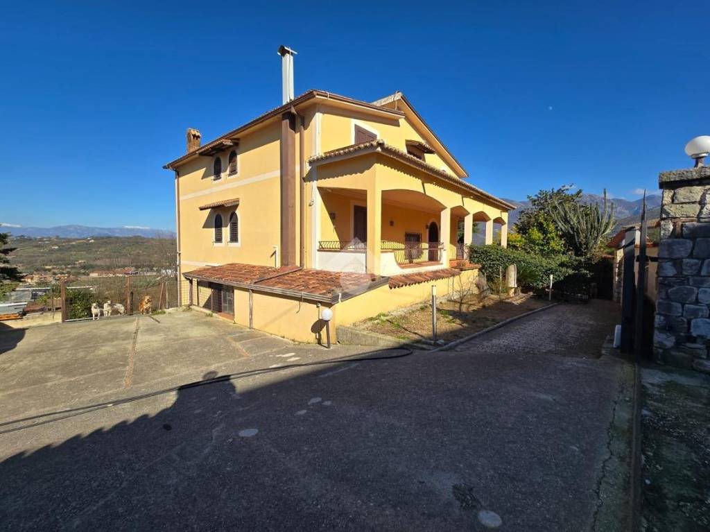 casa indipendente in vendita a Sant'Agata de' Goti