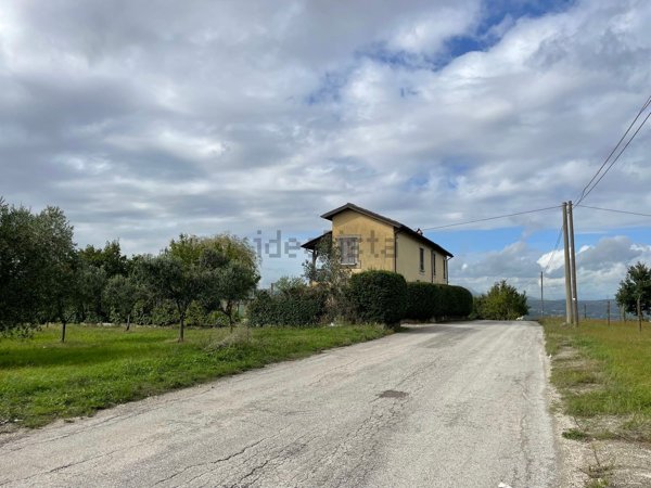 casa indipendente in vendita a Sant'Agata de' Goti