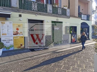 negozio in vendita a Sant'Agata de' Goti