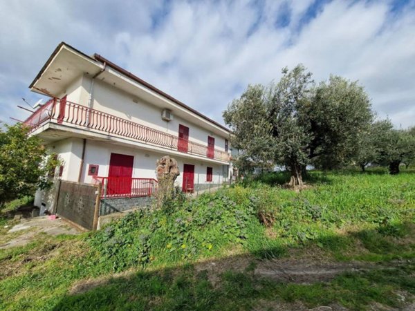 casa indipendente in vendita a Sant'Agata de' Goti