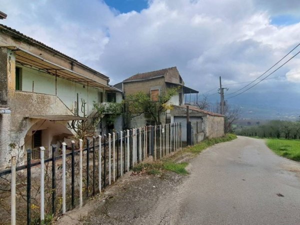 casa indipendente in vendita a Sant'Agata de' Goti