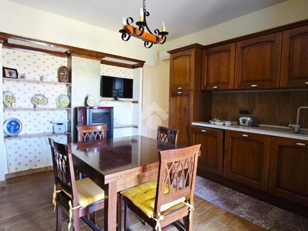 casa indipendente in vendita a Sant'Agata de' Goti in zona Bagnoli