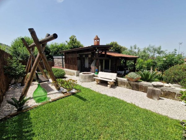 casa indipendente in vendita a Sant'Agata de' Goti