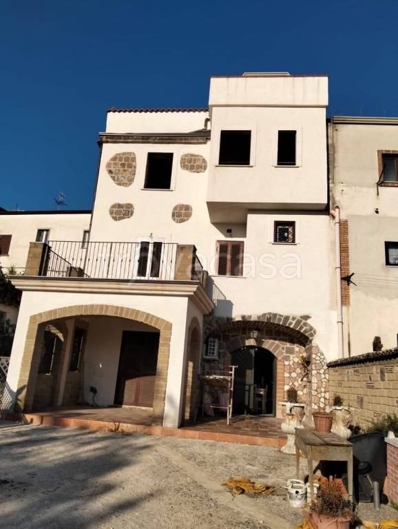 quadrivano in vendita a Sant'Agata de' Goti