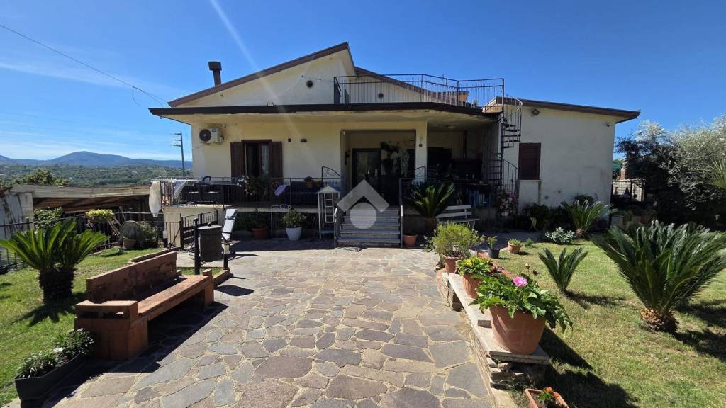 casa indipendente in vendita a Sant'Agata de' Goti