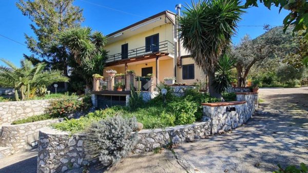 casa indipendente in vendita a Sant'Agata de' Goti