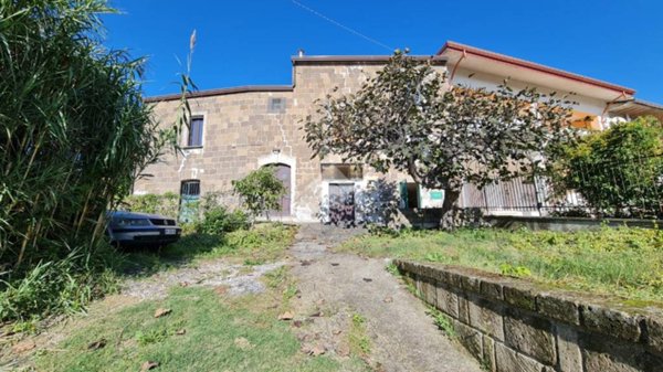 casa indipendente in vendita a Sant'Agata de' Goti in zona Faggiano