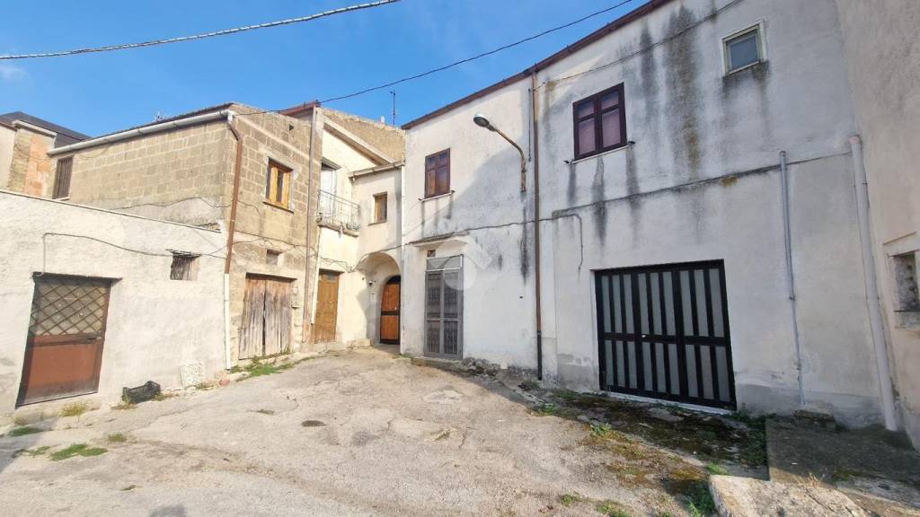 casa indipendente in vendita a Sant'Agata de' Goti