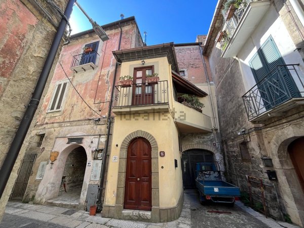 casa indipendente in vendita a Sant'Agata de' Goti