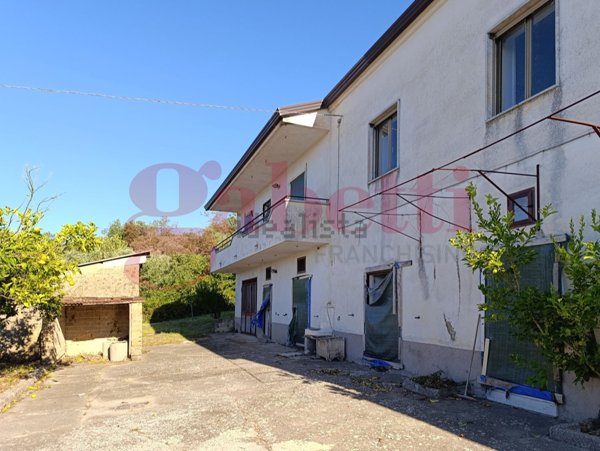 casa indipendente in vendita a Sant'Agata de' Goti