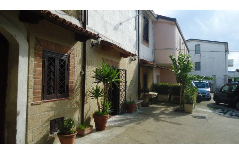 casa indipendente in vendita a Sant'Agata de' Goti in zona Bagnoli
