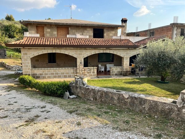 casa indipendente in vendita a Sant'Agata de' Goti