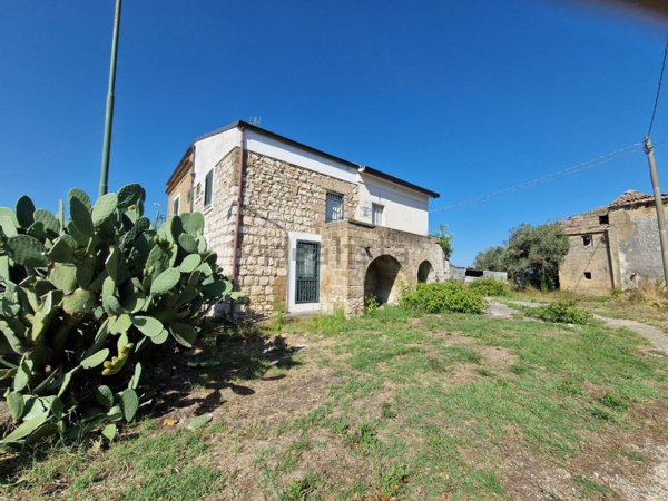 casa indipendente in vendita a Sant'Agata de' Goti in zona Cotugni Paolini
