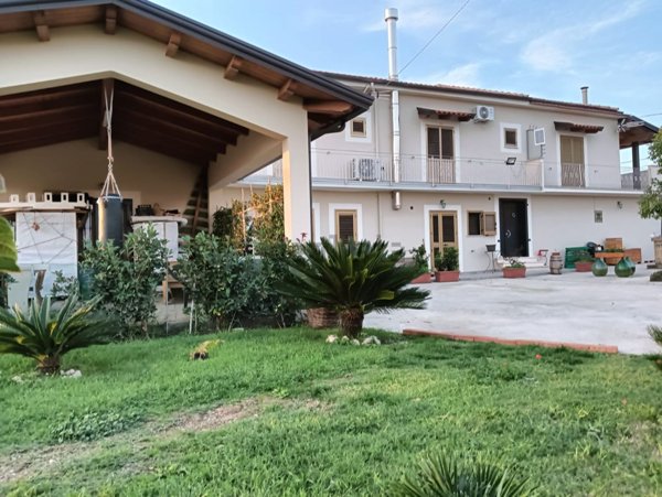 casa indipendente in vendita a Sant'Agata de' Goti