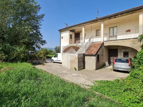 casa indipendente in vendita a Sant'Agata de' Goti