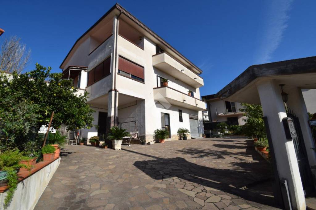 casa indipendente in vendita a Sant'Agata de' Goti in zona Faggiano