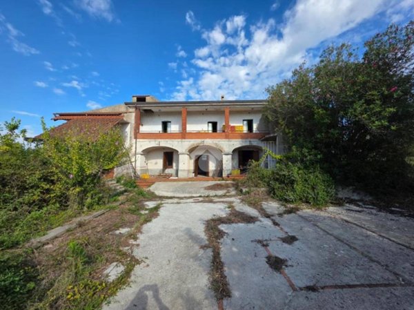 casa indipendente in vendita a Sant'Agata de' Goti