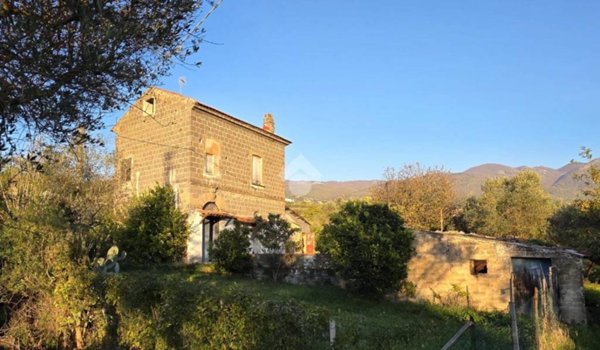 casa indipendente in vendita a Sant'Agata de' Goti