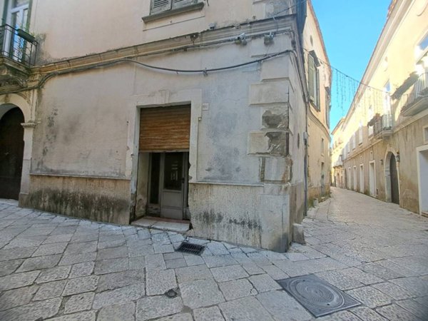 negozio in vendita a Sant'Agata de' Goti