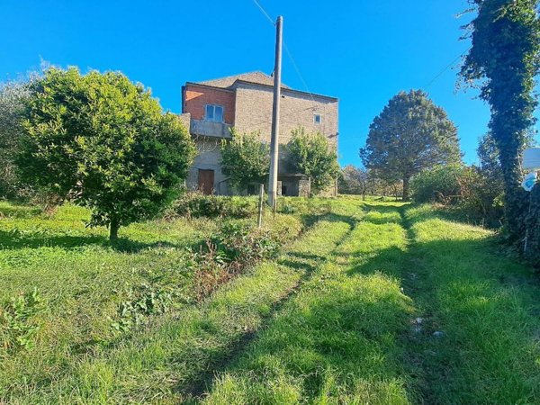 casa indipendente in vendita a Sant'Agata de' Goti