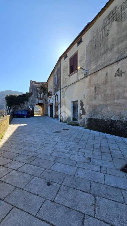 casa indipendente in vendita a Sant'Agata de' Goti in zona Presta