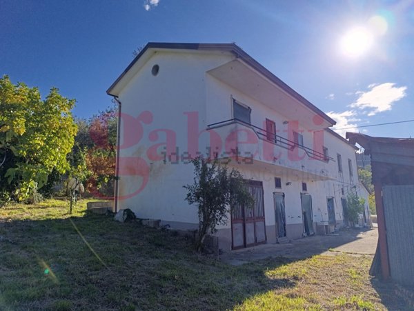 casa indipendente in vendita a Sant'Agata de' Goti