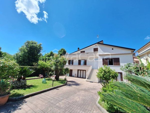 casa indipendente in vendita a Sant'Agata de' Goti in zona Cotugni Paolini