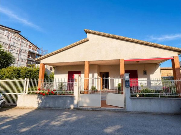 casa indipendente in vendita a Sant'Agata de' Goti