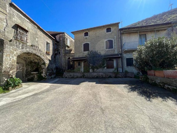 casa indipendente in vendita a Sant'Agata de' Goti