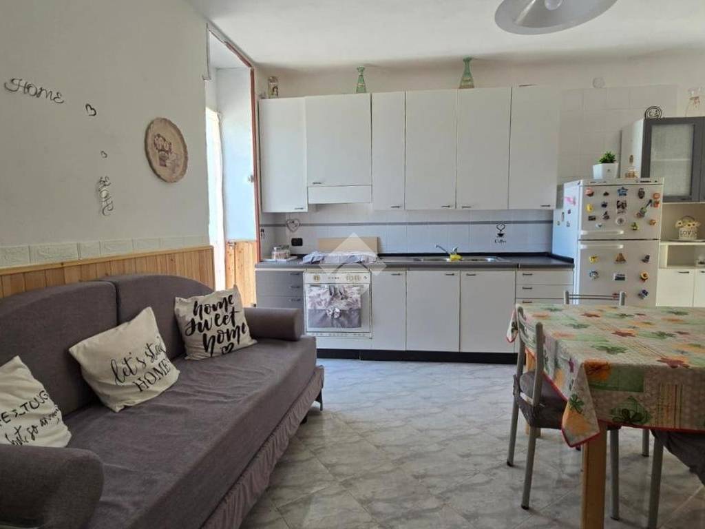 casa indipendente in vendita a Sant'Agata de' Goti in zona Bagnoli