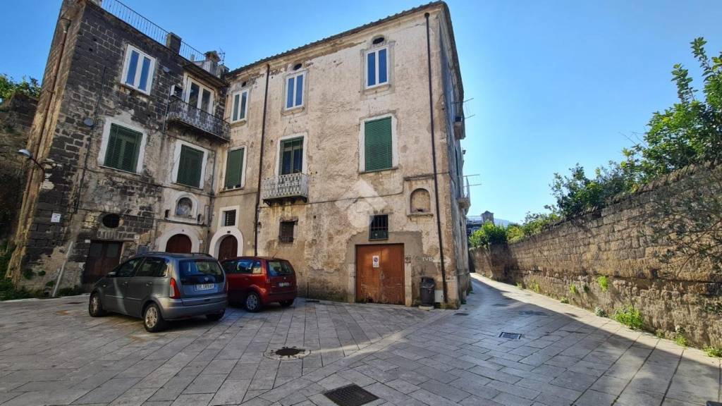 appartamento in vendita a Sant'Agata de' Goti in zona Cotugni Paolini